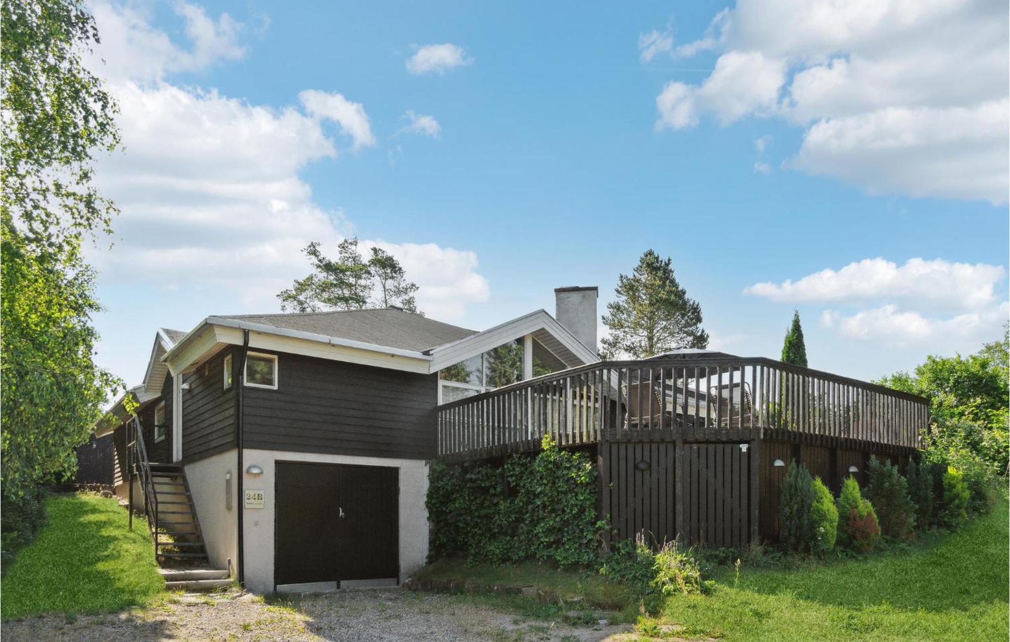 Awesome Home In Ebeltoft With 4 Bedrooms, Sauna And Indoor Swimming Pool Luaran gambar